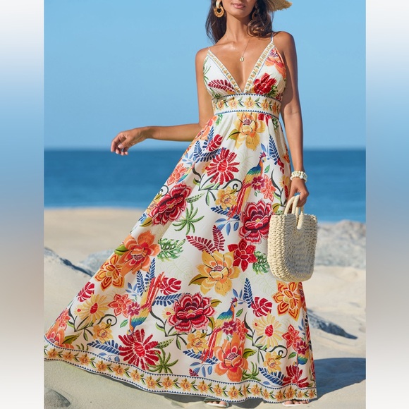 Cupshe Dresses & Skirts - NWT Cupshe Colorful Floral Maxi Dress